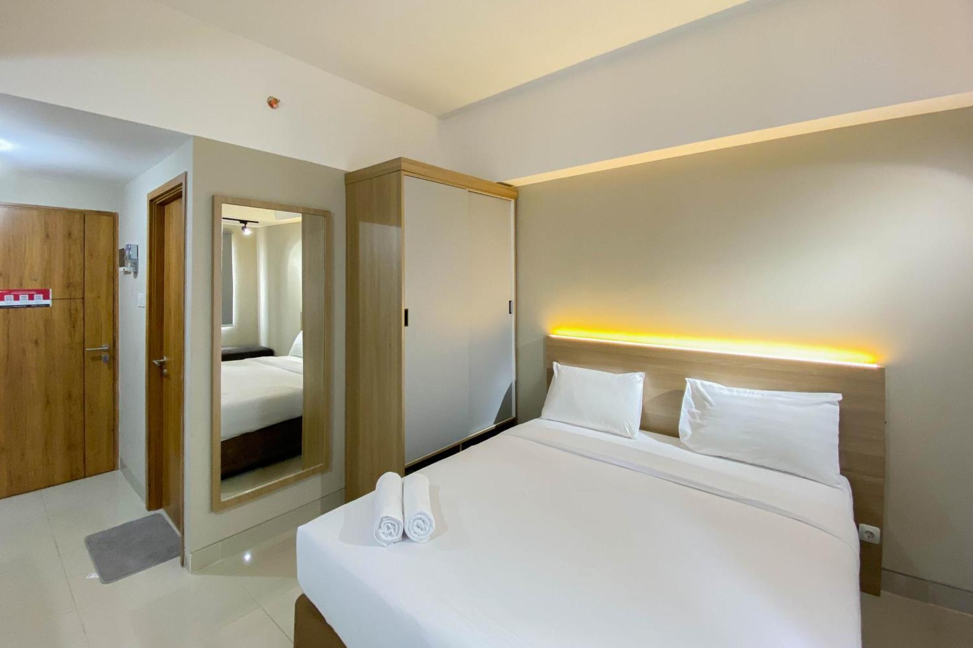 Apartemen Homey And Well Furnished Gateway Park Lrt By Travelio Bekasi